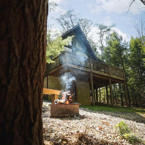 Logan House | Falls - by The Chalets