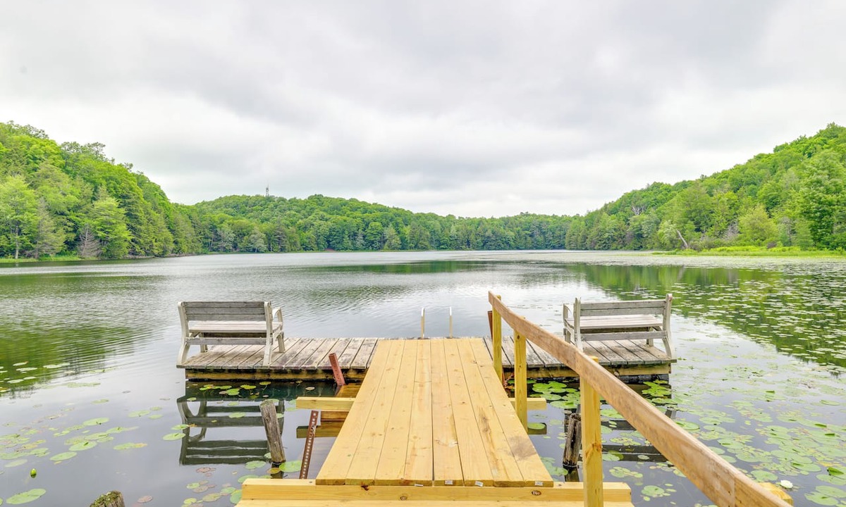 Hill Cabin | Family Friendly! Lakefront Sanctuary in Ogema