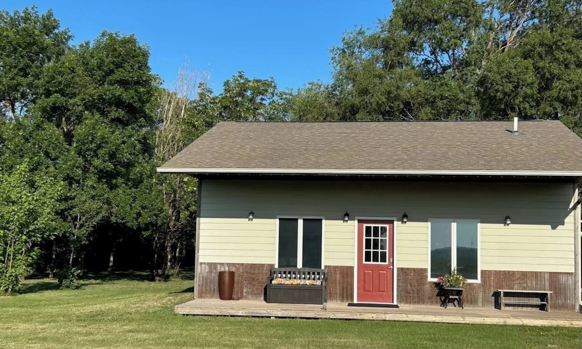 Beresford House | Family friendly retreat near Sioux Falls, SD