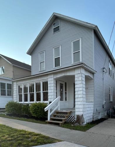 Manistee House | Family-Friendly Retreat near Manistee Riverwalk