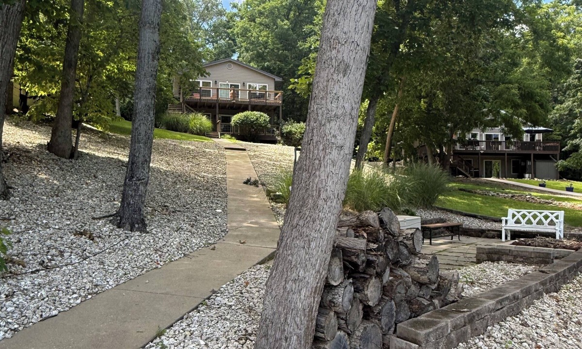 Rocky Mount House | Fantastic 3-bedroom house in charming Rocky Mount. Only 2 steps into the home!