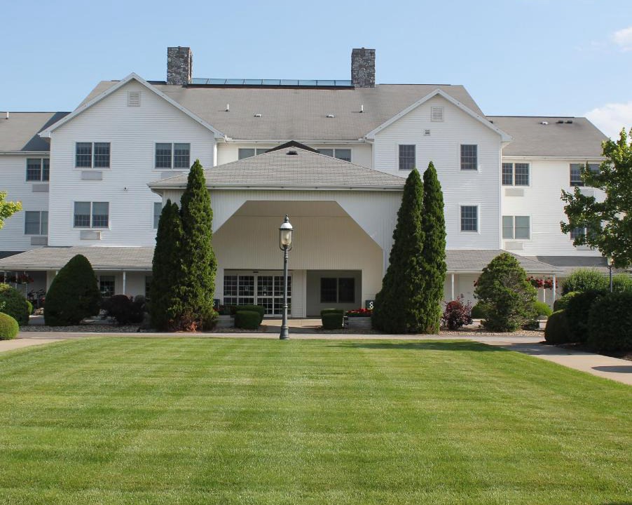 Shipshewana Hotel | Farmstead Inn and Conference Center