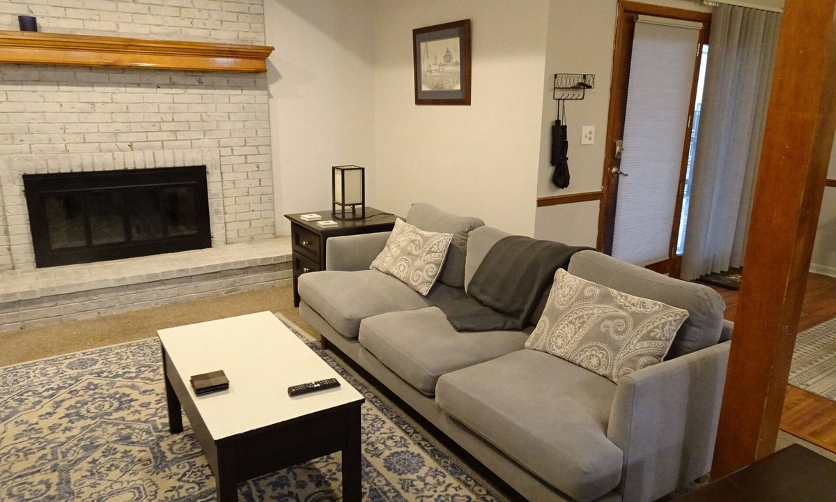 Lenexa Apartment | Major international sporting event - Spacious 1-bedroom patio apartment in charming Overland Park.