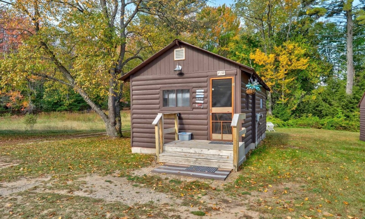 Wetmore House | Fir at Hiawatha Cabins