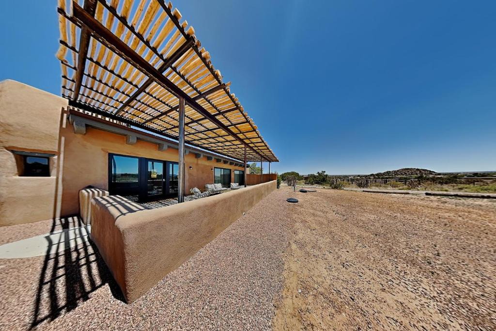 Canoncito House | Five Ravens