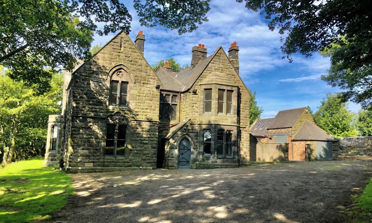 Newbottle House | FLAXSTEAD GRANGE, pet friendly, luxury holiday cottage in Newbottle