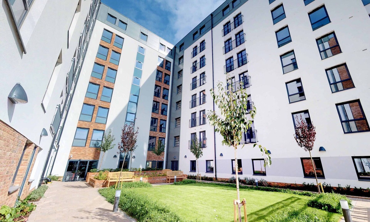 Newcastle-upon-Tyne Apartment | For Students Only The Bridge in Newcastle