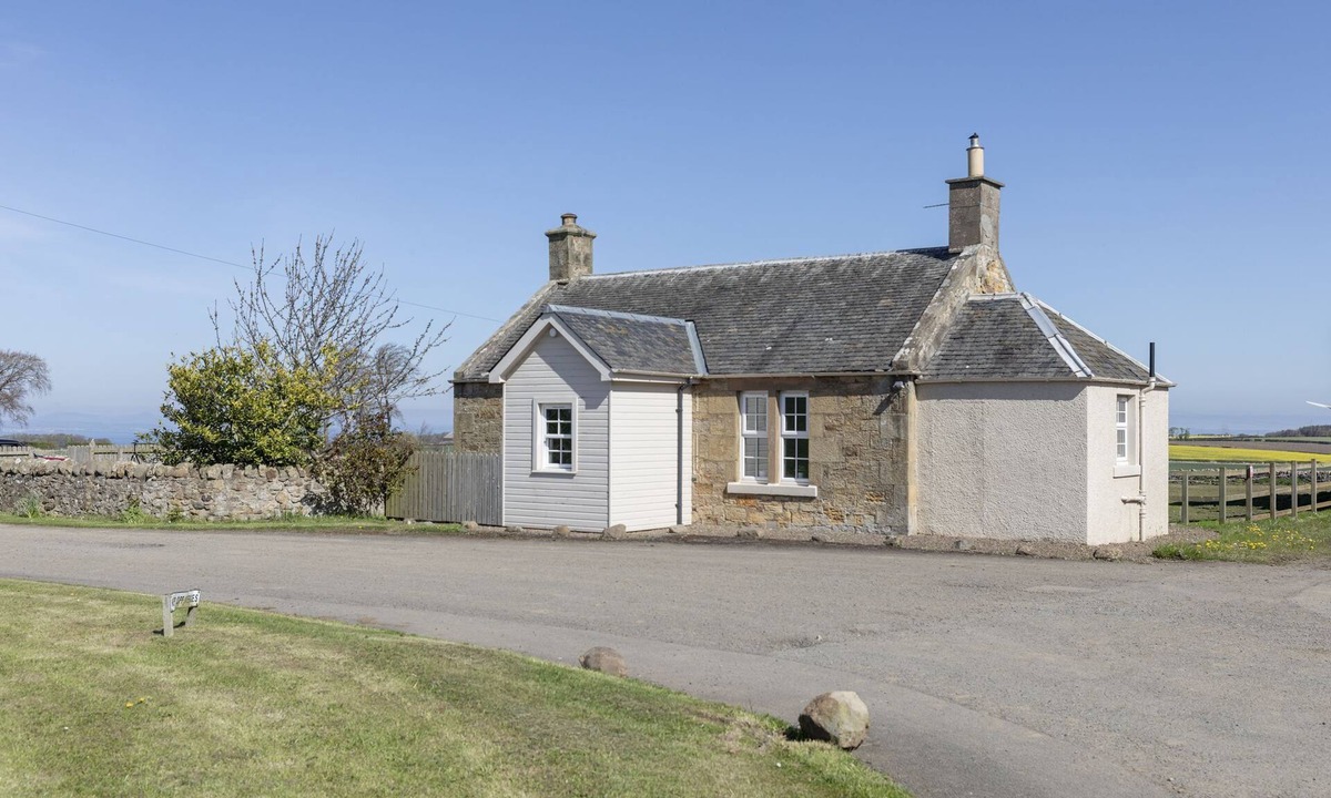 Dalkeith Cottage | FORDEL COTTAGE - charming cottage - perfect for exploring country, coast & city