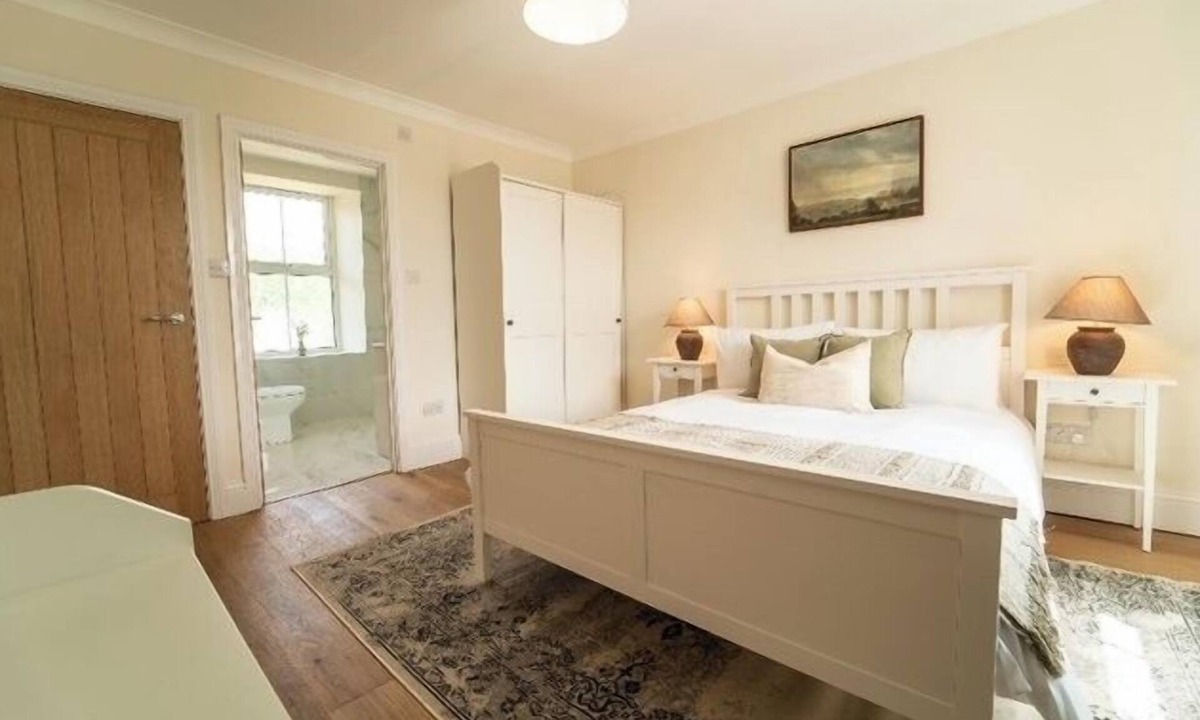 Bellingham House | Foundry Farm House - 4 bedrooms