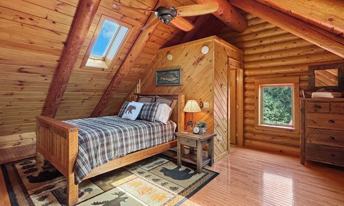 Shirley House | Fox Quarry Lodge (Direct ATV and Snowmobile Trail Access!)