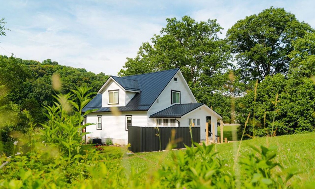McArthur Cabin | Frog's Landing | Hocking Hills, Hot Tub, Firepit