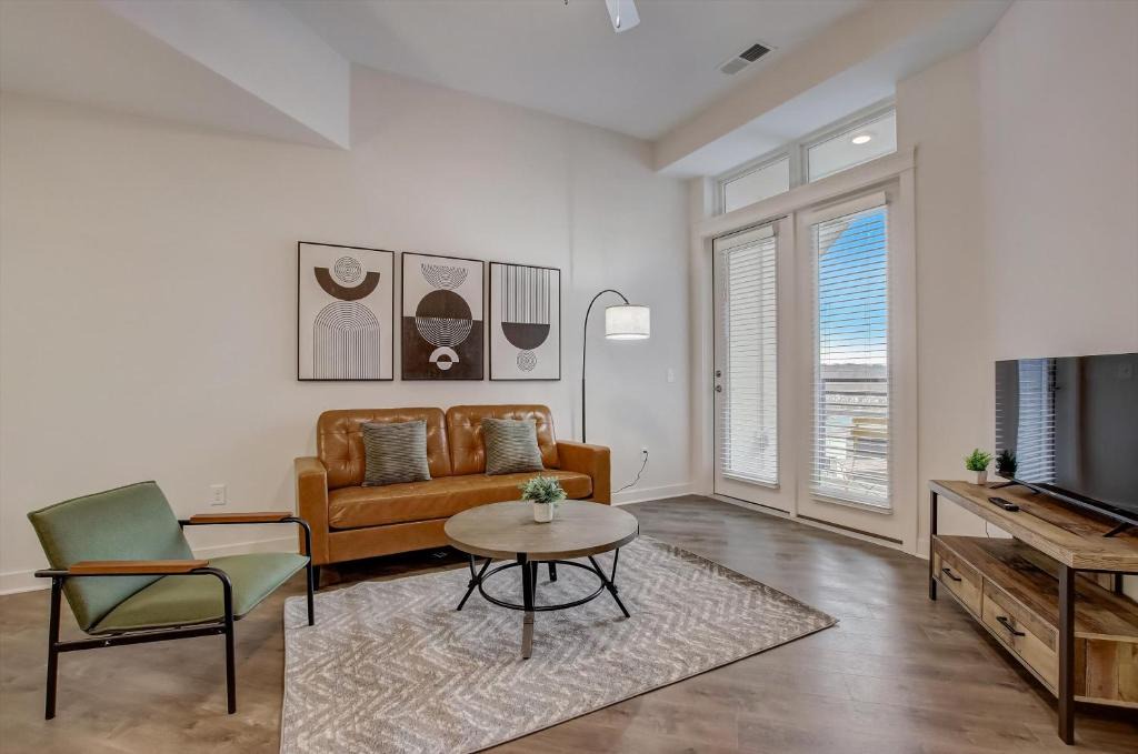 Indianapolis Apartment | FRONTDESK The Line Urban Flats Broad Ripple Indianapolis