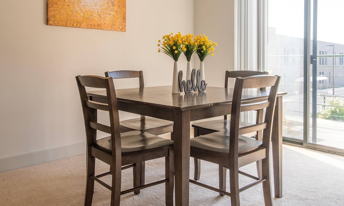 Historic Third Ward Apartment | Frontdesk | Walk to Everything from 2 BR Apt
