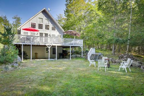 Standish House | Frye Island Family Cabin with Lake & Beach Access!