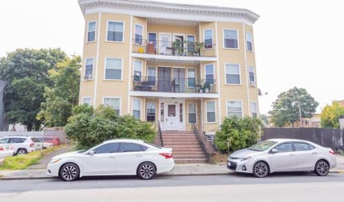 Lynn Apartment | Full Apartment in Lynn - Fits 5 people
