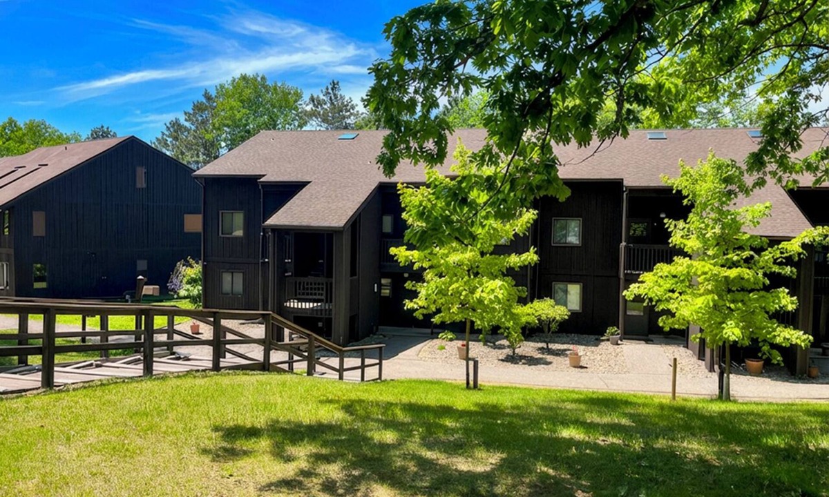 Wisconsin Dells Condo | Fun Stays @ The Dells Club, 3BR/2Ba Condo with Riverview!