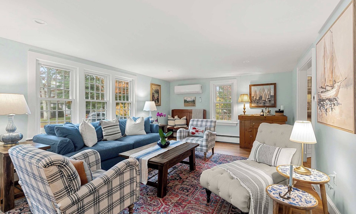 Centerville House | Game Room, Central AC, 4 mins to Craigville Beach!