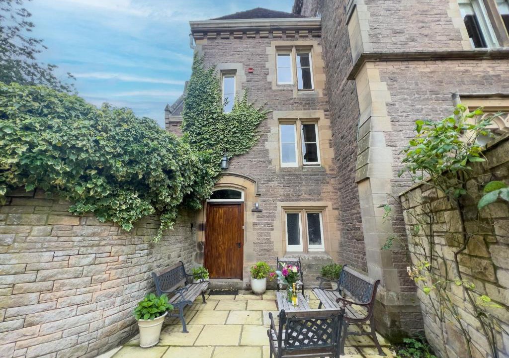 Wetheral House | Geltsdale Wing, Wetheral 1st floor apartment with countryside views, close to pub & restaurant