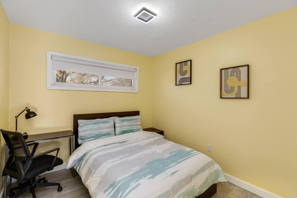 Redford House | Gn1 - Serene Garden Room, Shared Kitchen & Fast Wi-Fi, Free Parking