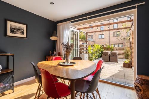 Edinburgh House | Gorgeous central 3 bed house free parking & garden