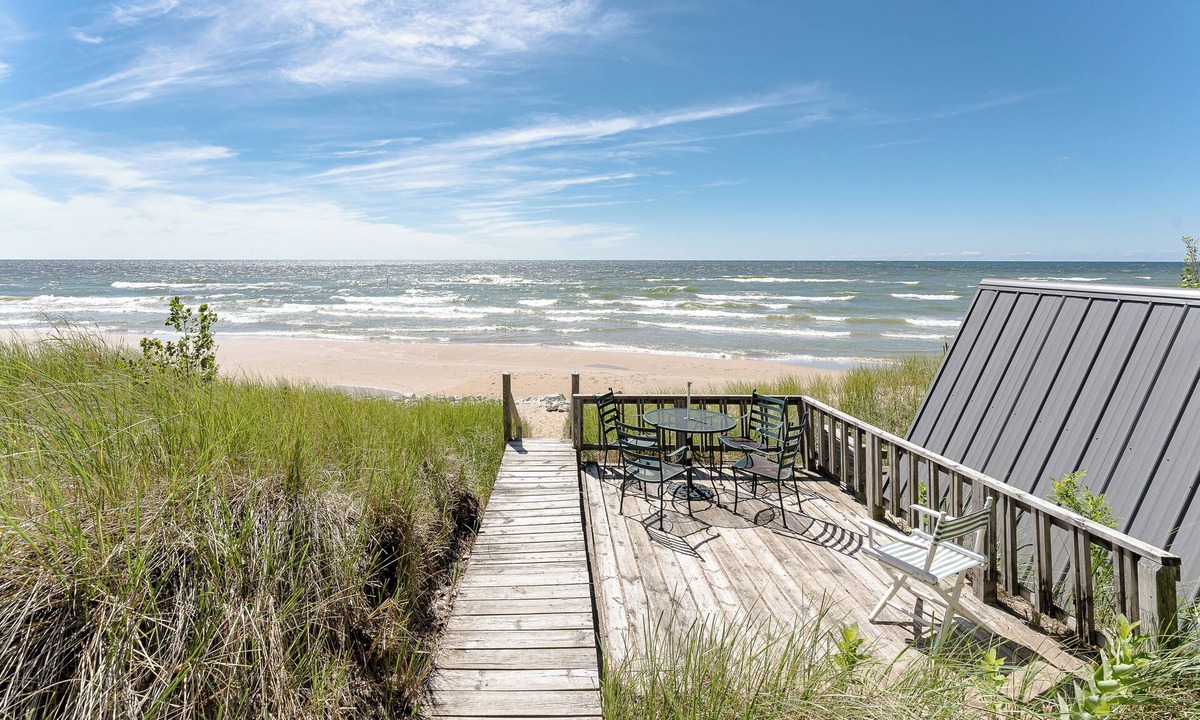 Ferrysburg House | Grand Times | Exclusive Lake Michigan Beach Access