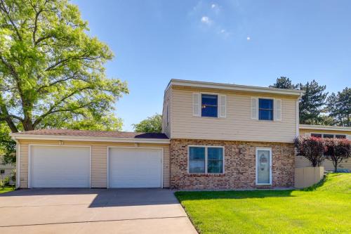 North Central Omaha House | Great for Families! Omaha Getaway w/Yard & Deck