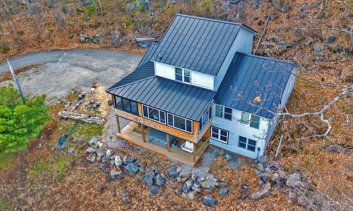 Greenwood House | Greenwood Shores Waterfront Home w/Dock + Hot Tub