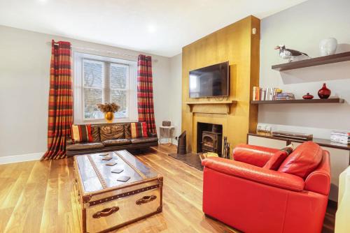 Bamburgh House | Grove Cottage - North East Escapes