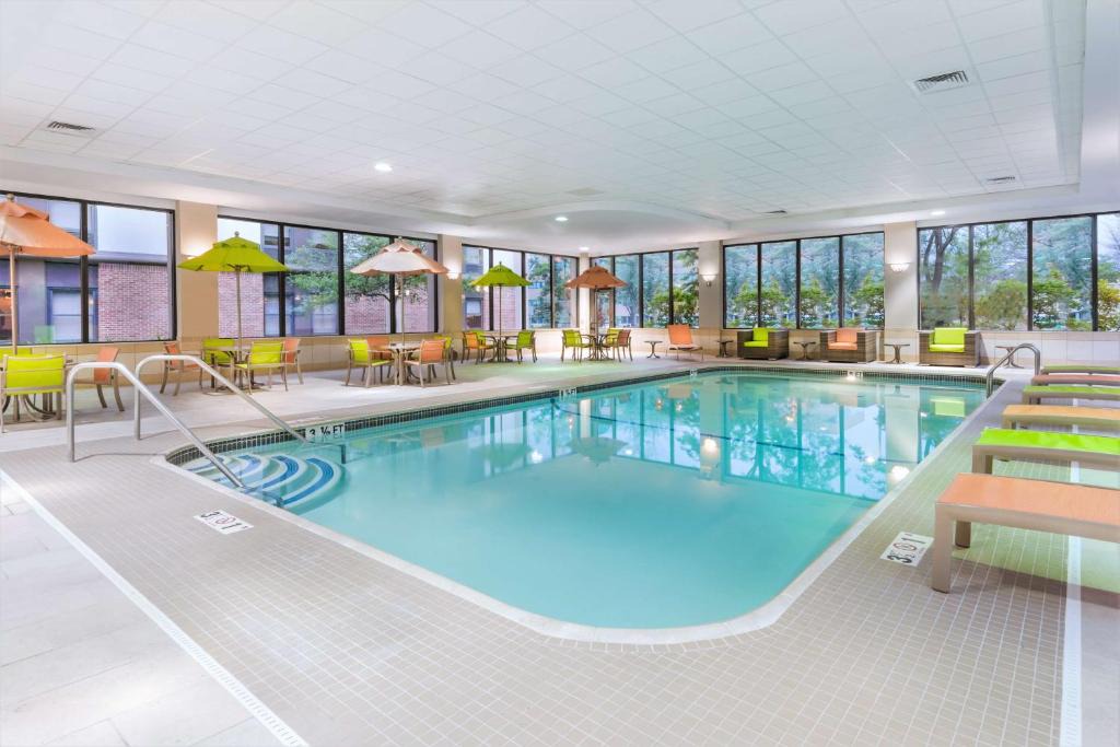 Marlborough Hotel | Hampton Inn Boston/Marlborough