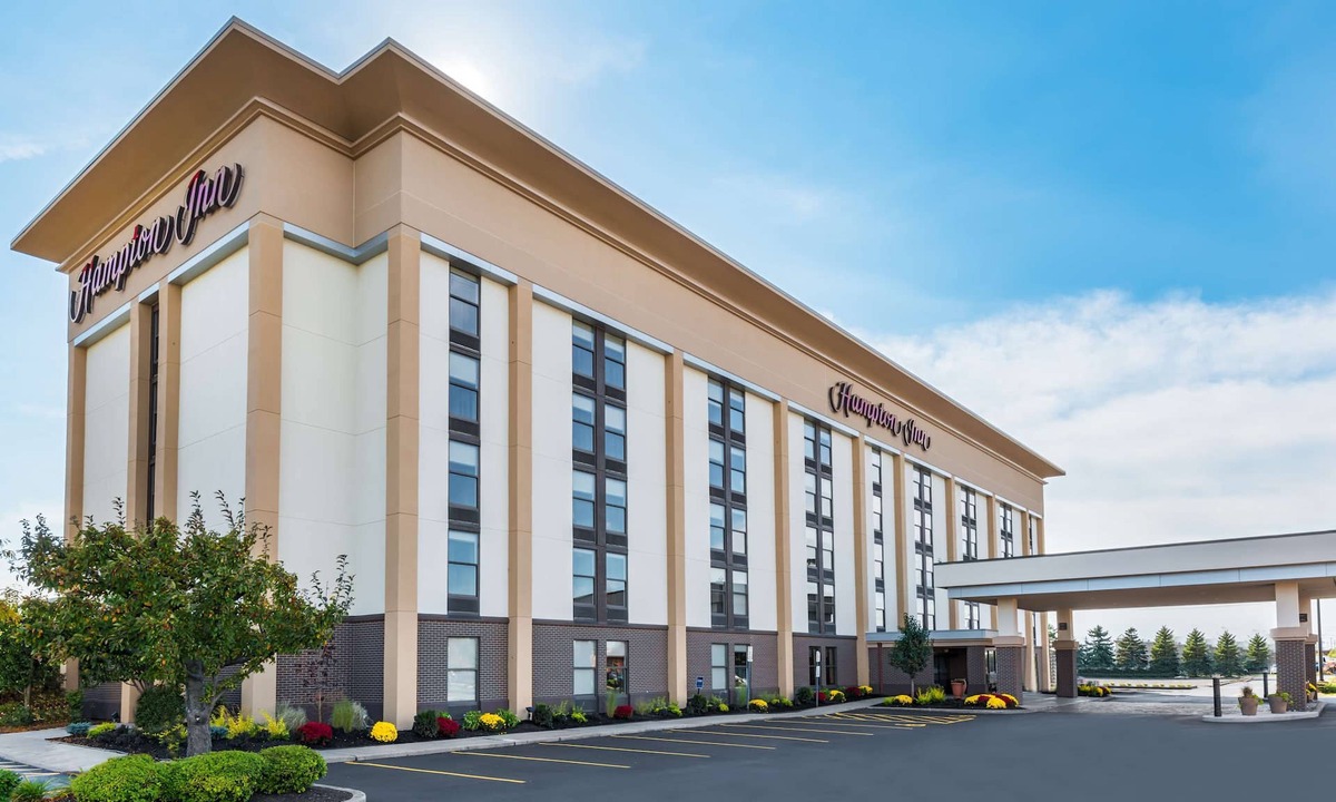 Cheektowaga Hotel | Hampton Inn Buffalo-Airport / Galleria Mall