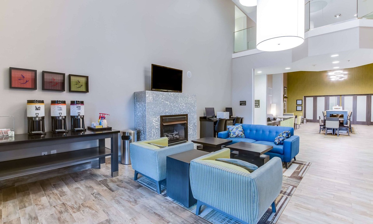 White House Hotel | Hampton Inn White House