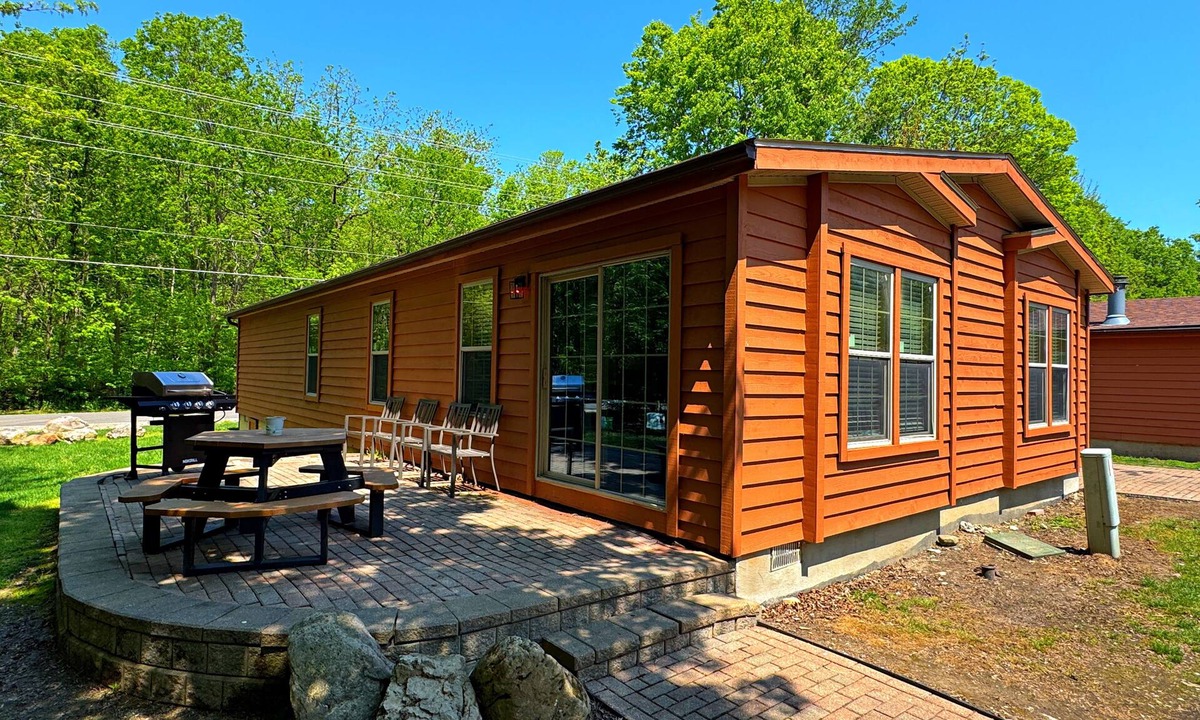 Put-in-Bay House | Hard to Find, Easy to Love | 16 ppl | IC111