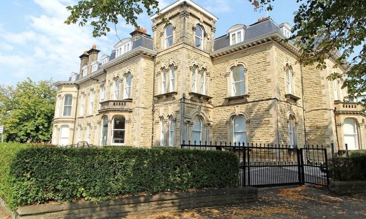 Harrogate City Centre Apartment | Harrogate Haven by Luxus