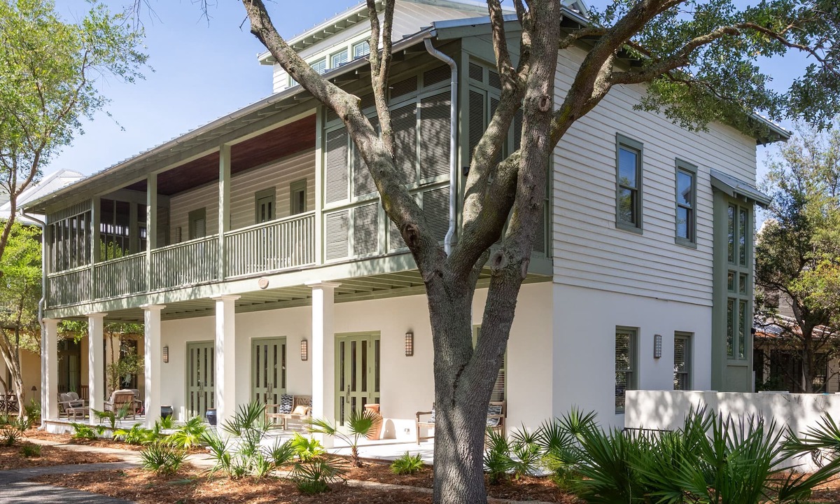 Rosemary Beach House | Heart of RB! Sleeps 14 includes pool & bikes