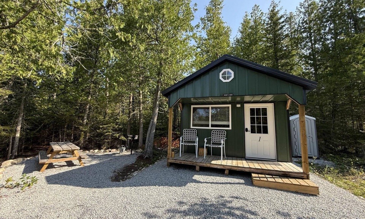 Drummond Island House | Henry's Cabin - Johnswood Off Grid Cabins on Drummond Island