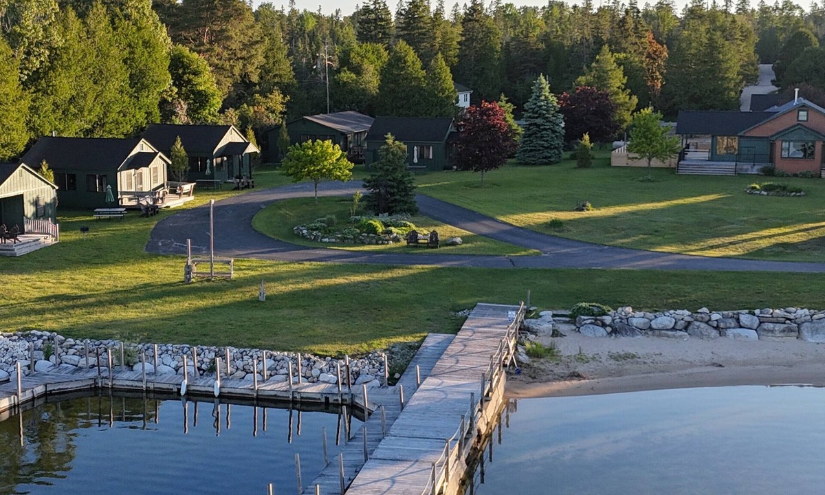 Hessel Cabin | Hessel Bay Cabin #5: Lake Huron waterfront cabin sleeps 4.