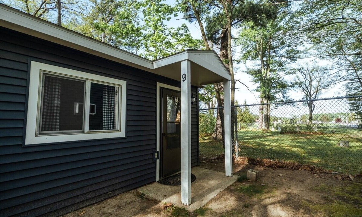 Lake City Cabin | Hidden Haven Cottages - Cottage 9 - Summer Fun