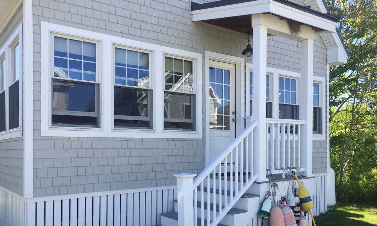 Cape Elizabeth House | Higgins Beach, 1 block from the sand!
