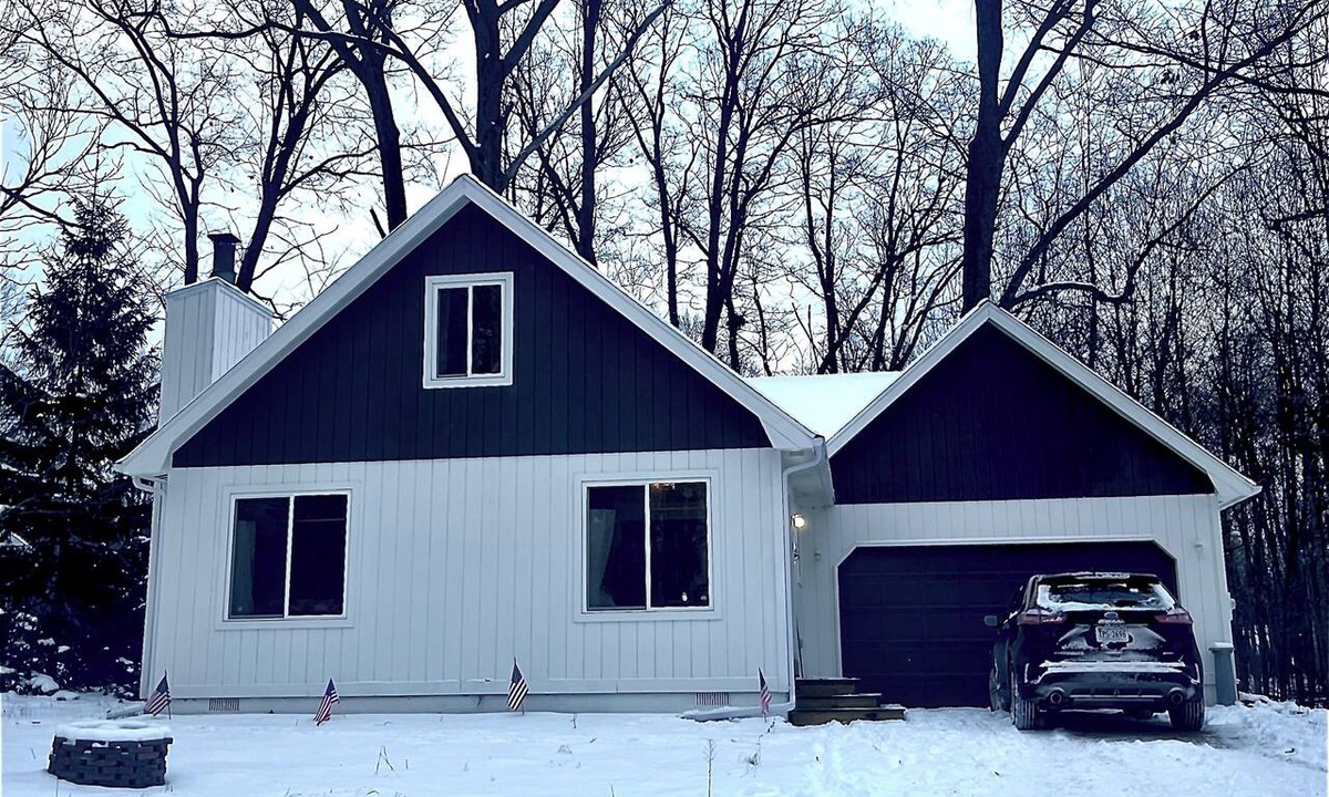 Higgins Lake House | Higgins Lake hideaway