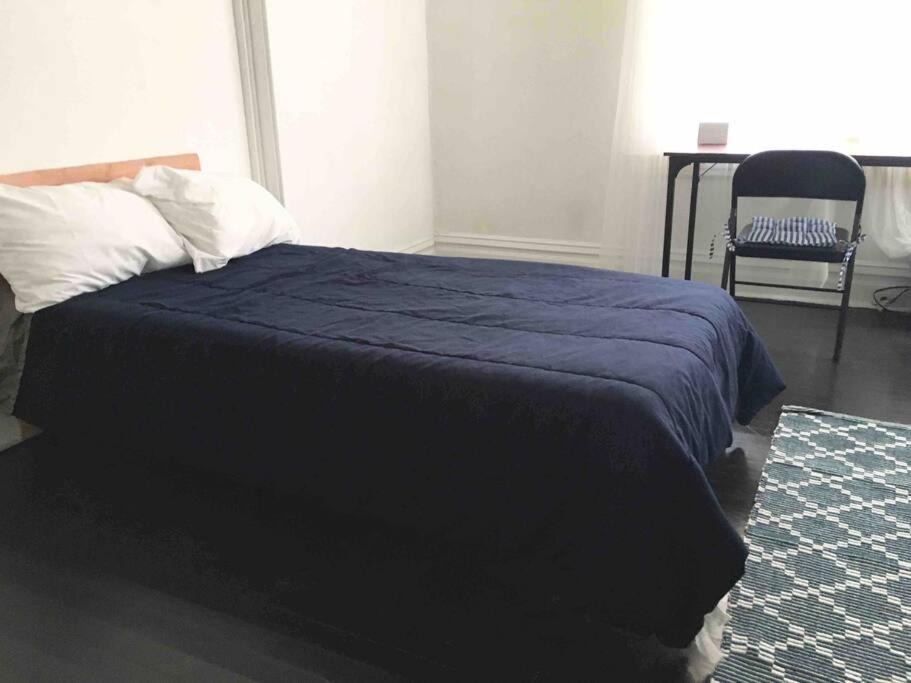 Perry North Apartment | Hillside City Spacy Apartment Close to Downtown