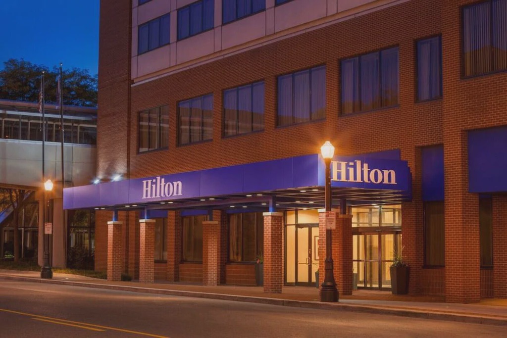 West Central Hotel | Hilton Fort Wayne at the Grand Wayne Center 3