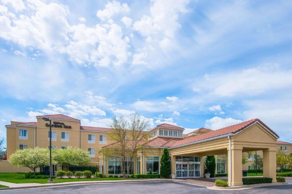 Greenwich Hotel | Hilton Garden Inn Wichita