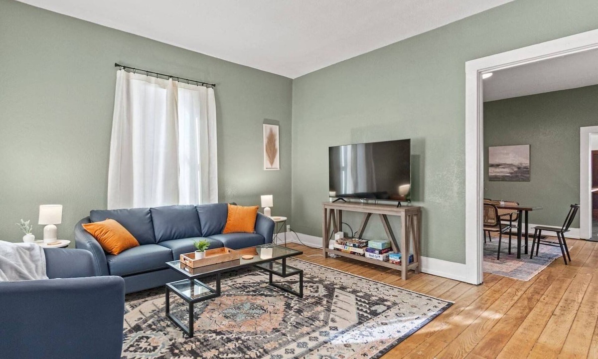 Fort Wayne House | Historic Brick 3 Bed Parking, Patio & Pets Welcome
