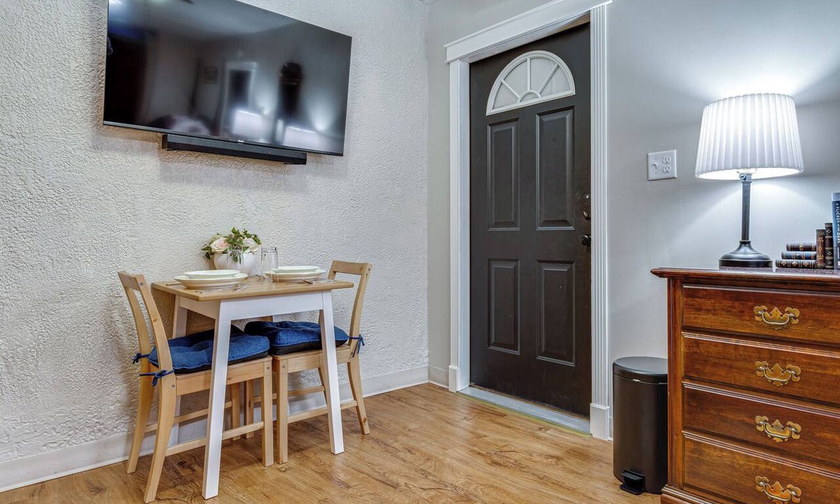 Lebanon Apartment | Historic Downtown Hub! Lebanon Apt