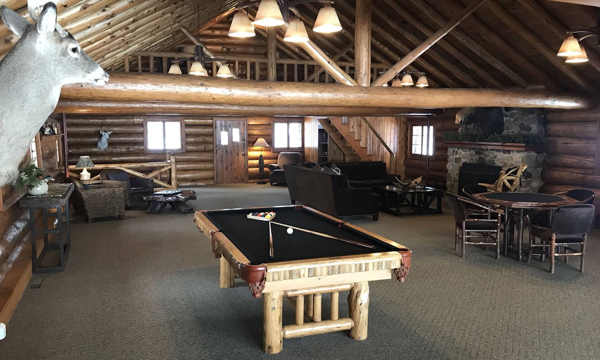 Boulder Junction Cabin | Historic Lodge near Boulder Junction 8 bed 4 bath