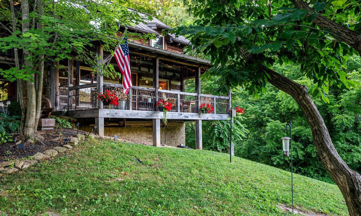 Nashville Cabin | Historic Log Cabin Retreat | Hot Tub, Game Room & Near State Park