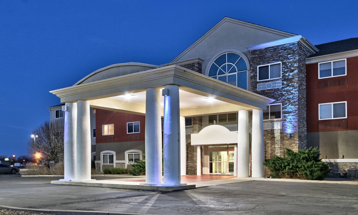 Portales Hotel | Holiday Express & Suites Portales by IHG