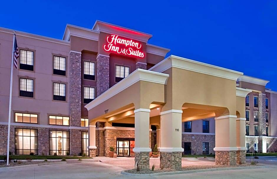 Dickinson Hotel | Holiday Inn Express Hotel & Suites Dickinson, an IHG Hotel