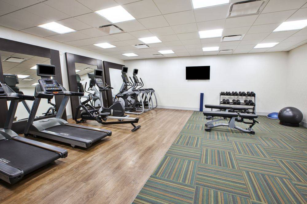 Okemos Hotel | Holiday Inn Express & Suites Okemos - University Area, an IHG Hotel