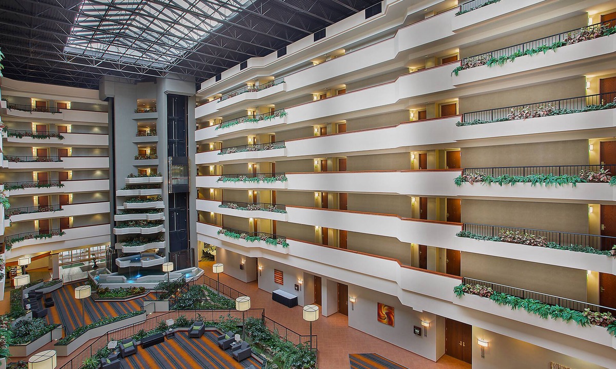 Bowling Green Hotel | Holiday Inn University Plaza-Bowling Green by IHG